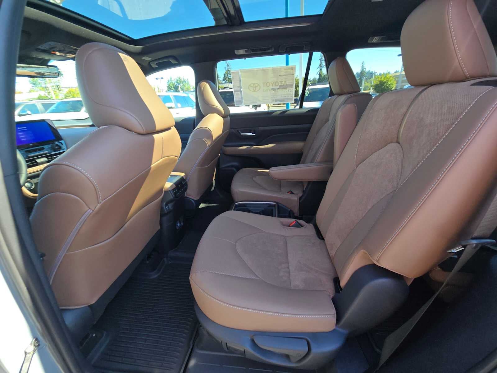 2026 Toyota Grand Highlander Hybrid MAX Platinum