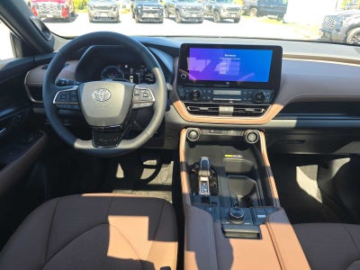 2026 Toyota Grand Highlander Hybrid MAX Platinum