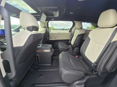 2026 Toyota Sienna Platinum