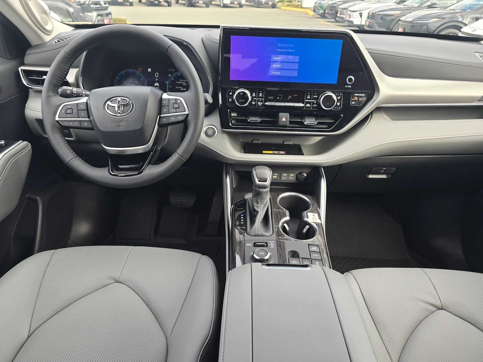 2026 Toyota Highlander Platinum