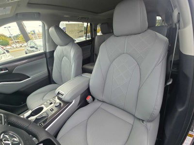 2026 Toyota Highlander Platinum