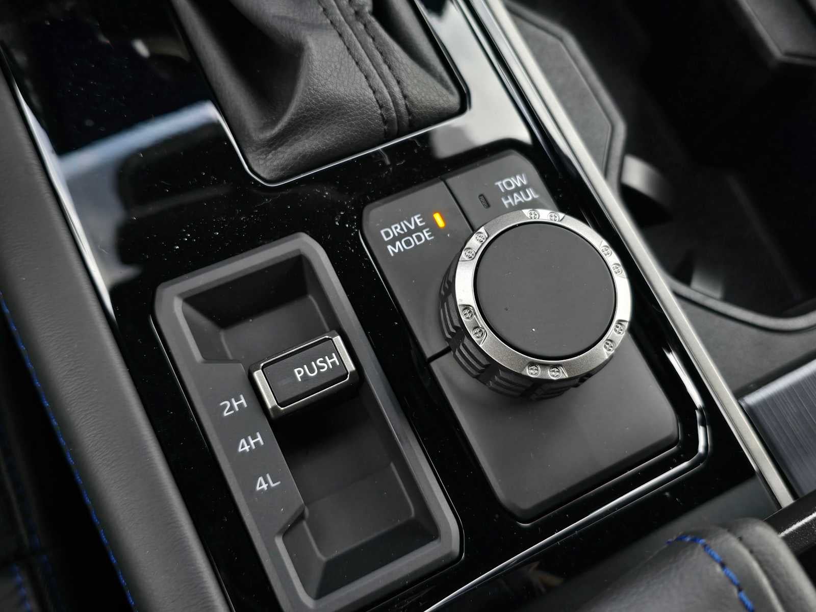 2026 Toyota Tundra i-FORCE MAX Tundra Platinum