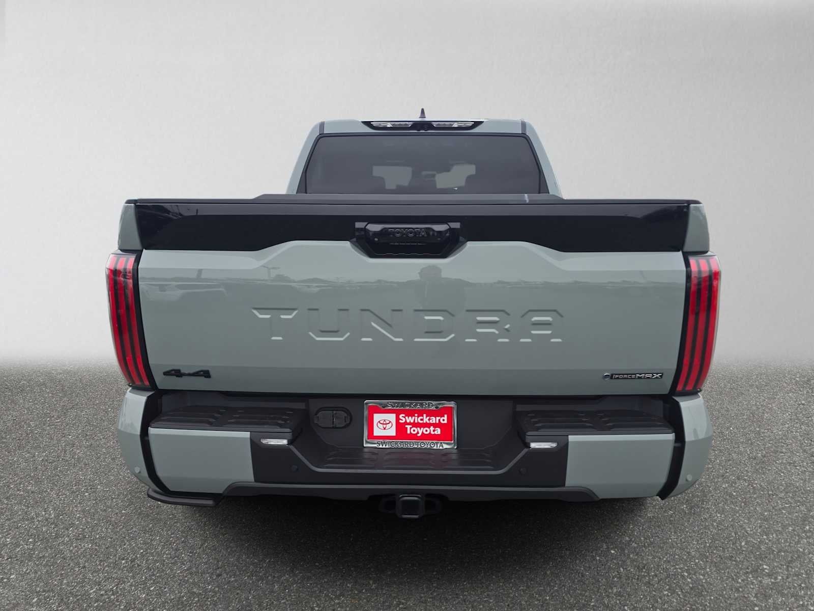 2026 Toyota Tundra i-FORCE MAX Tundra Platinum