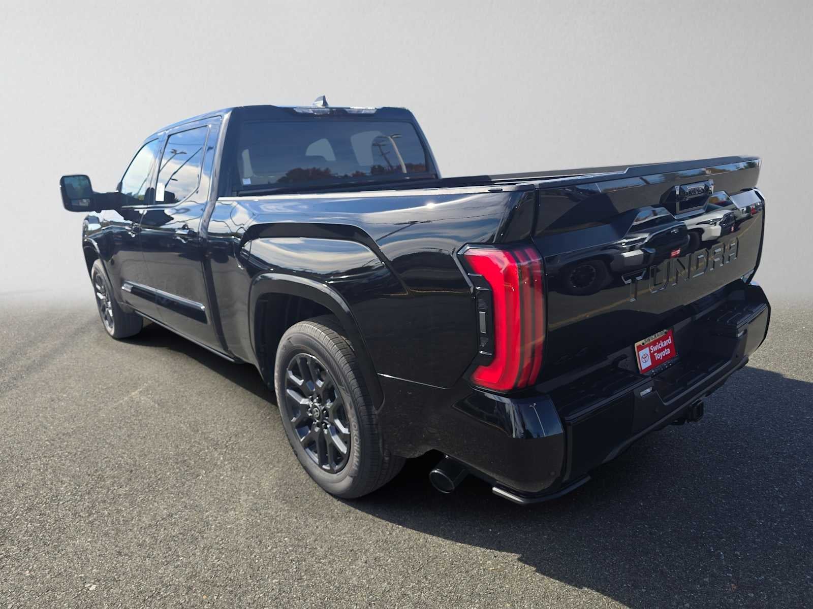 2026 Toyota Tundra i-FORCE MAX Tundra Platinum