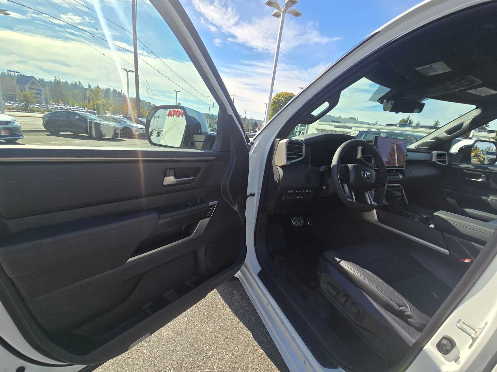 2026 Toyota Tundra i-FORCE MAX Tundra Platinum