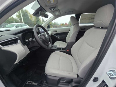2026 Toyota Corolla Cross LE