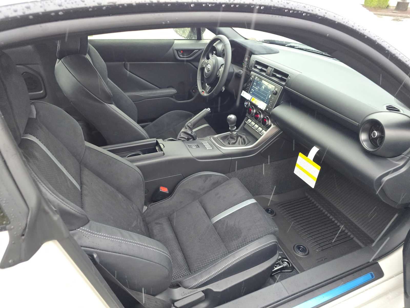 2026 Toyota GR86 Premium MT