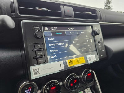 2026 Toyota GR86 Premium MT