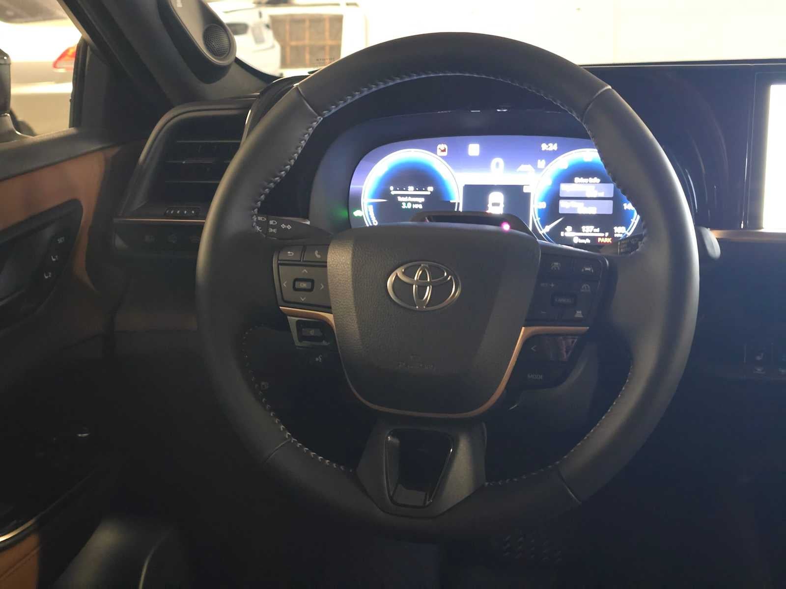 2026 Toyota Toyota Crown Signia Limited
