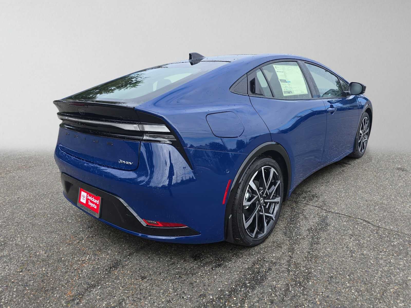2027 Toyota Prius Plug-in Hybrid XSE Premium