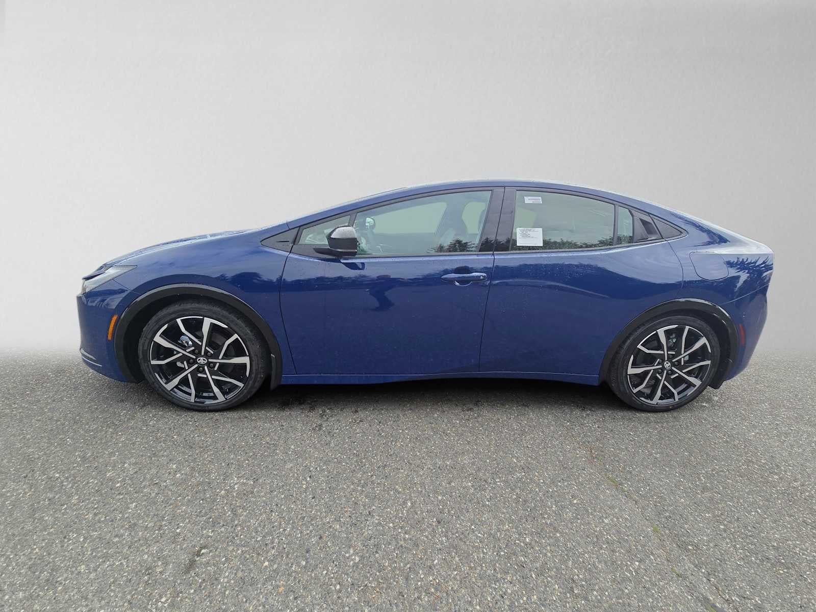 2027 Toyota Prius Plug-in Hybrid XSE Premium