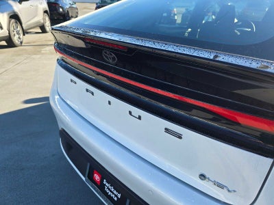 2026 Toyota Prius LE AWD