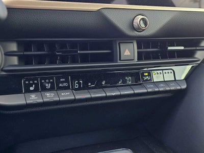 2025 Toyota Toyota Crown Platinum