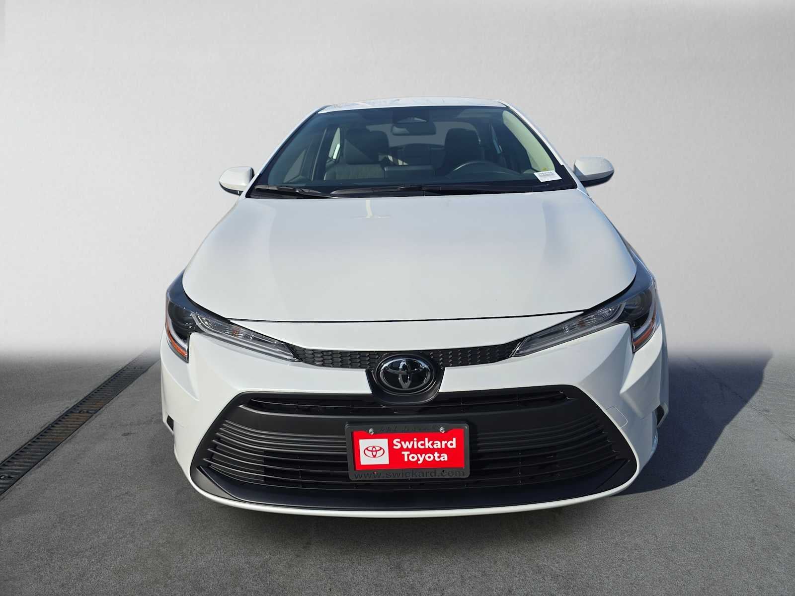 2027 Toyota Corolla LE