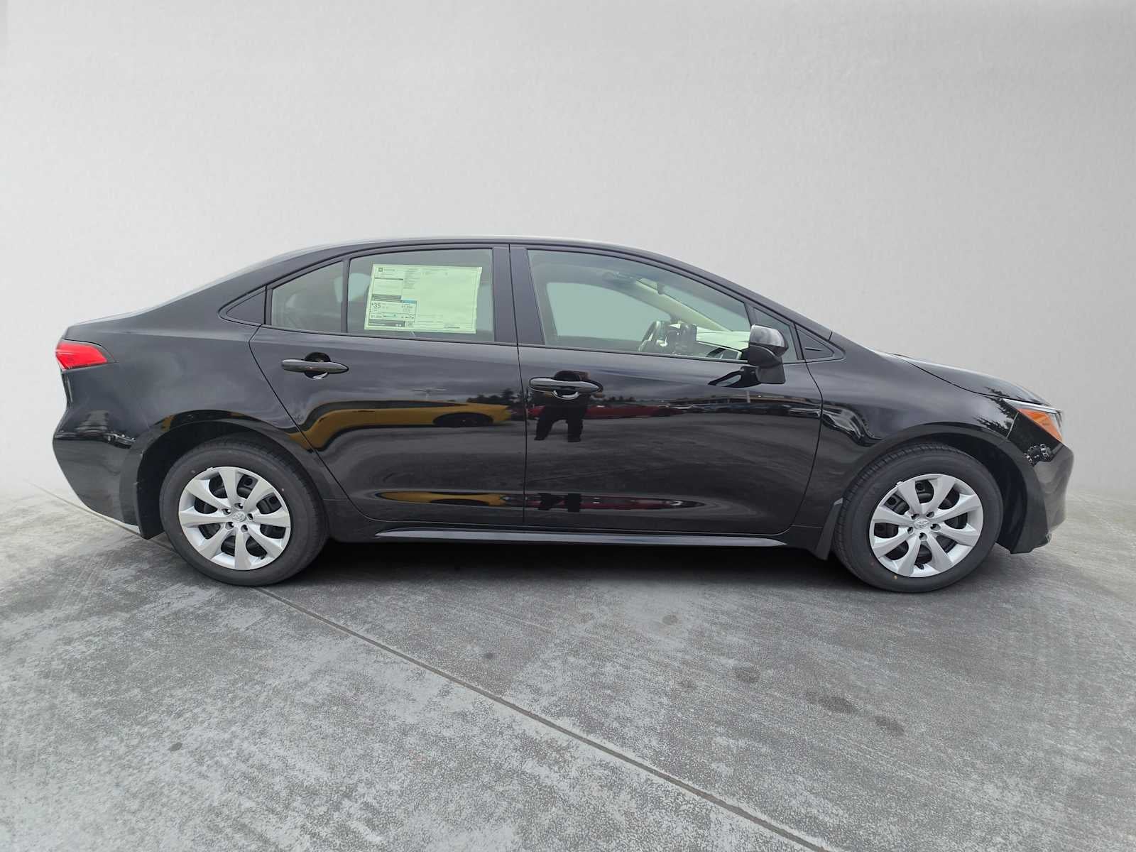 2027 Toyota Corolla LE