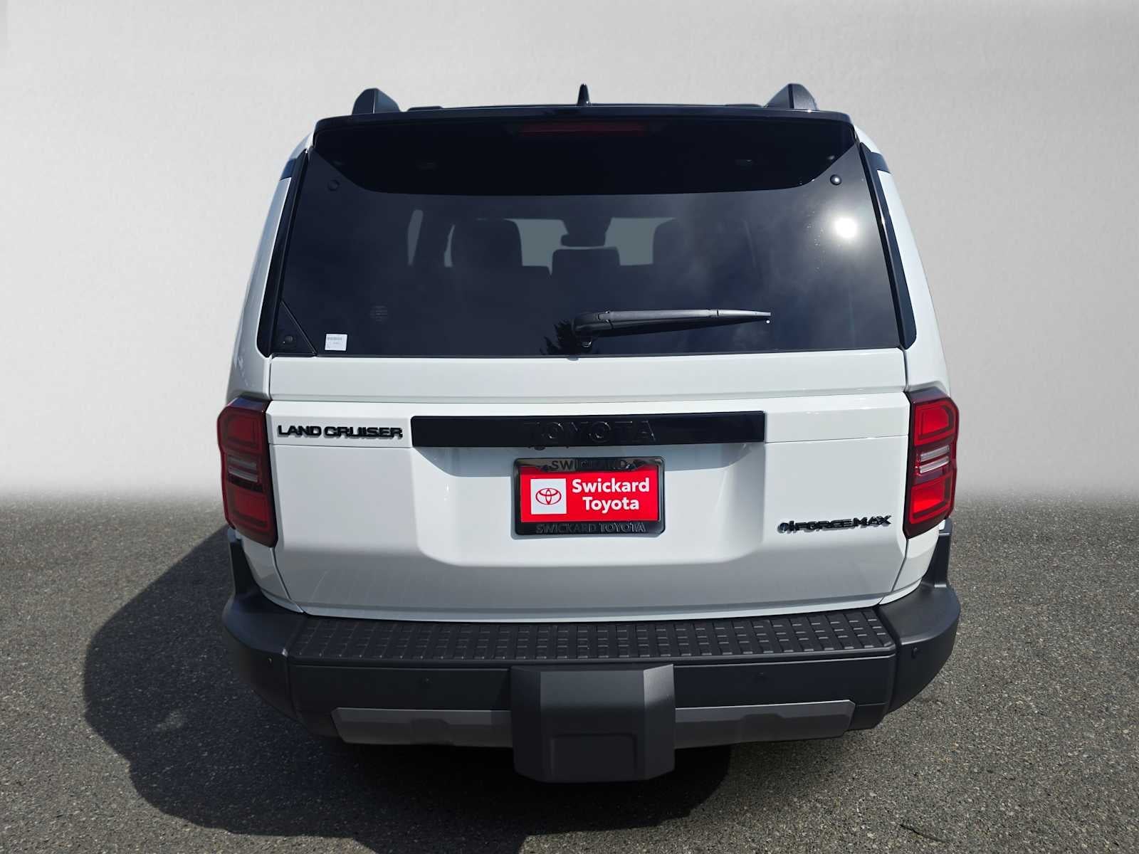 2027 Toyota Land Cruiser Base