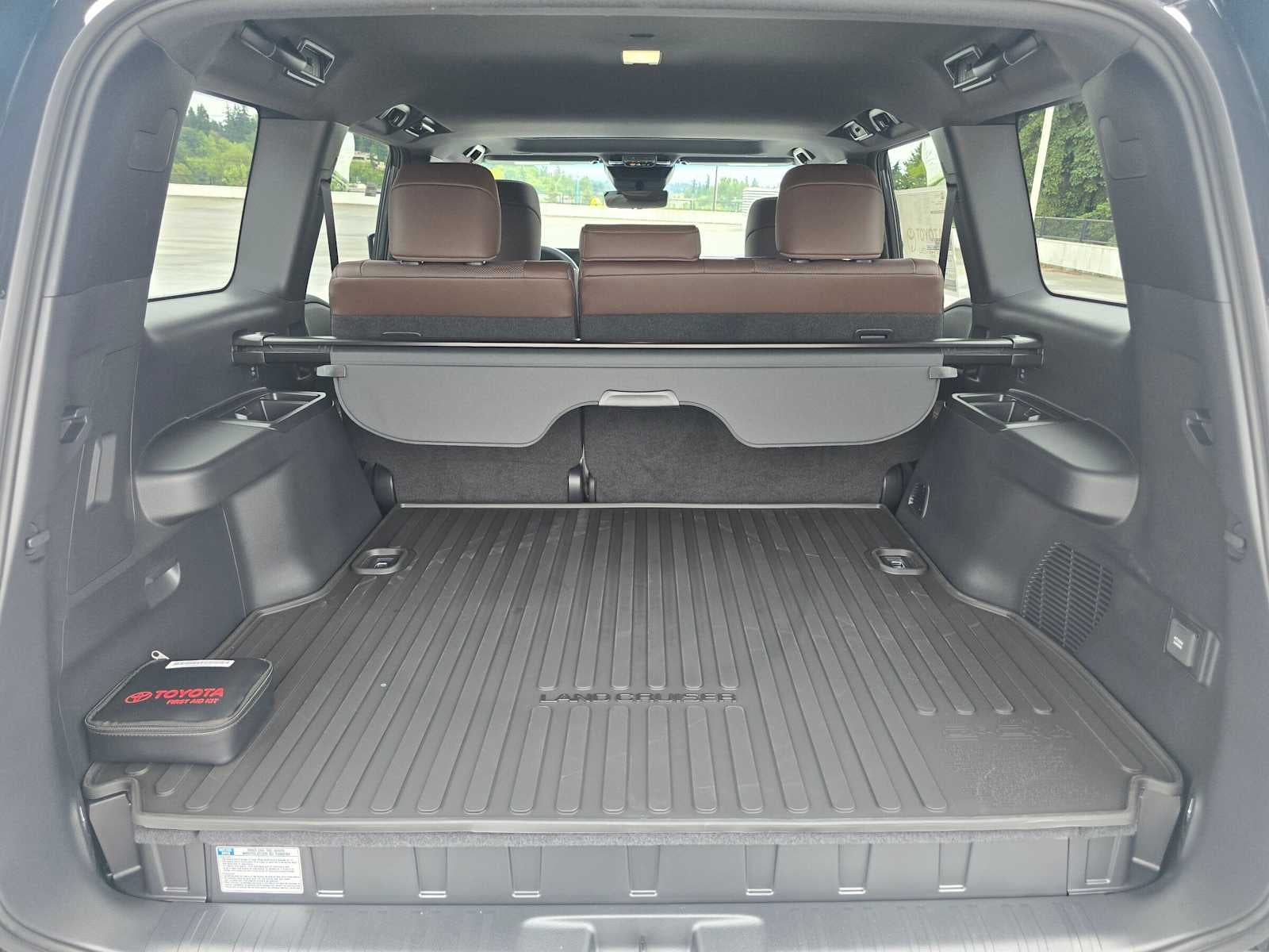 2027 Toyota Land Cruiser Base