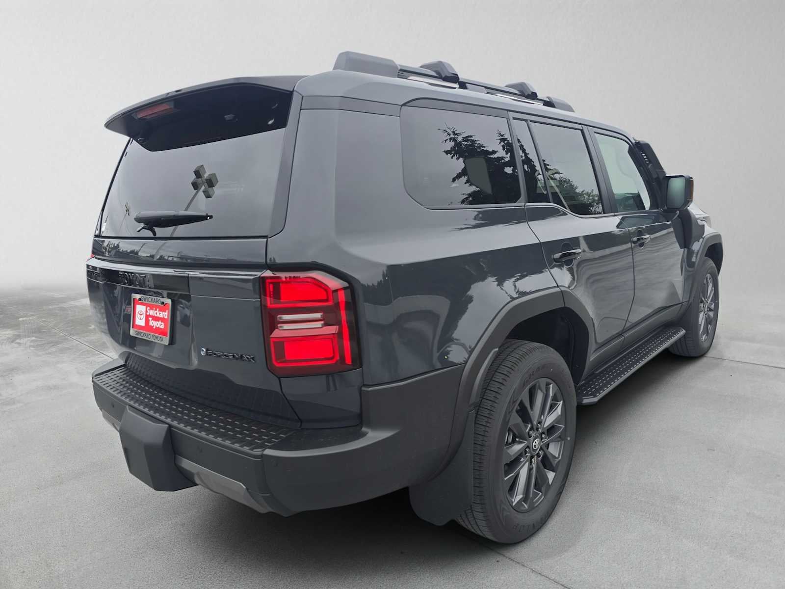 2027 Toyota Land Cruiser Base