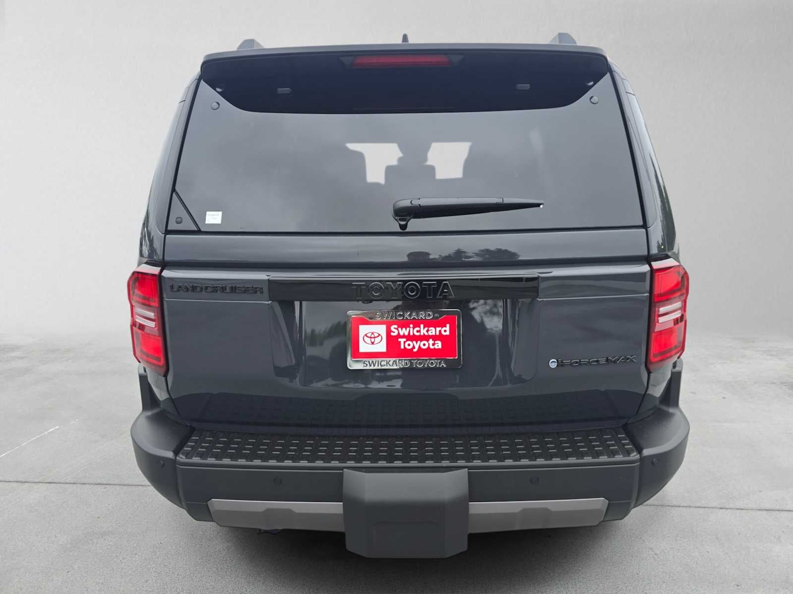 2027 Toyota Land Cruiser Base