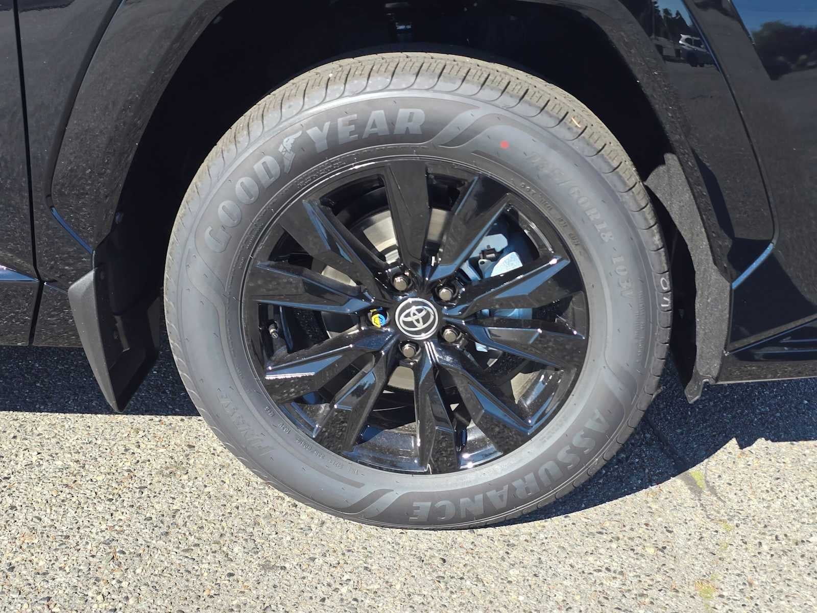 2026 Toyota RAV4 SE