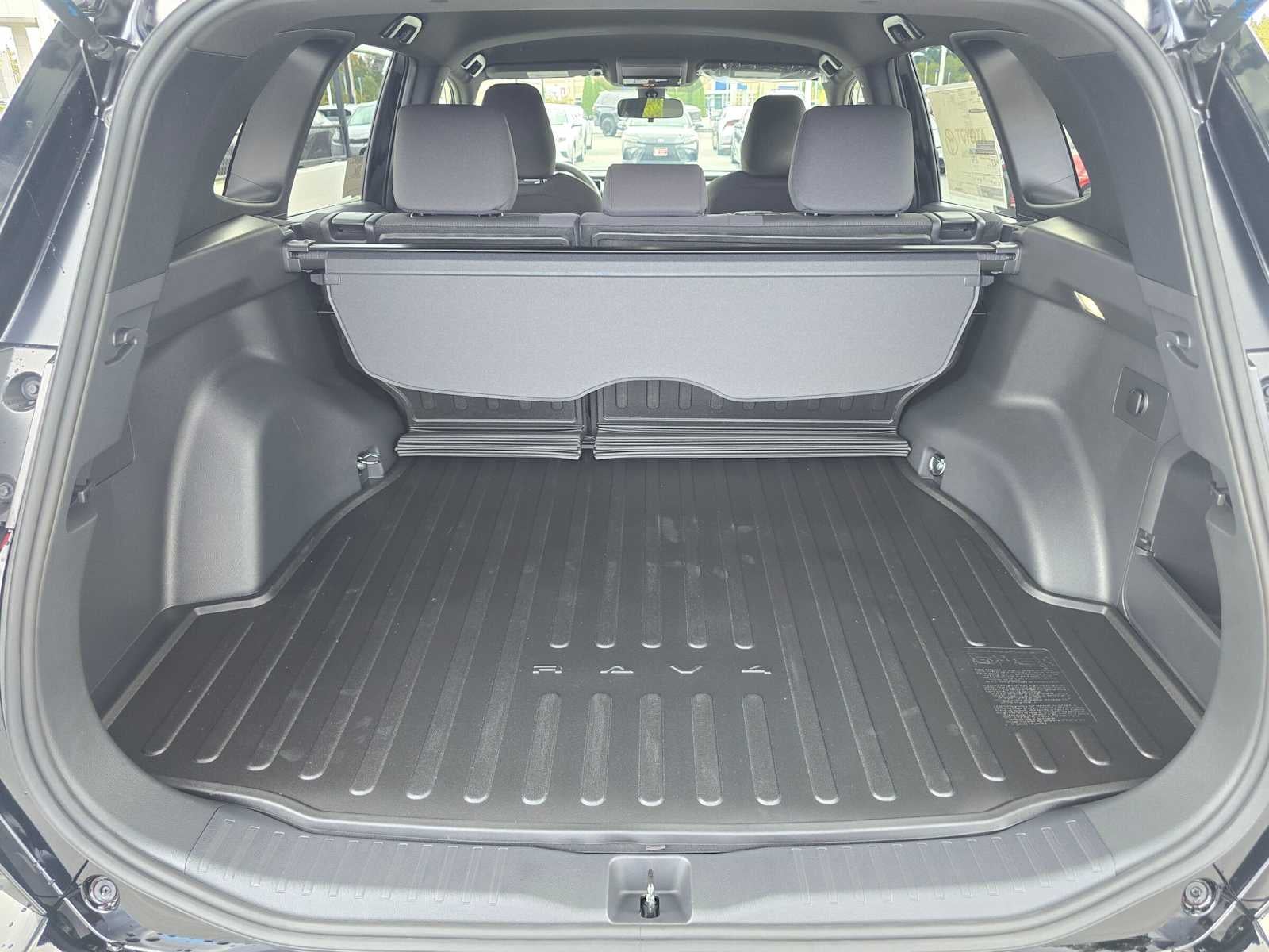 2026 Toyota RAV4 SE