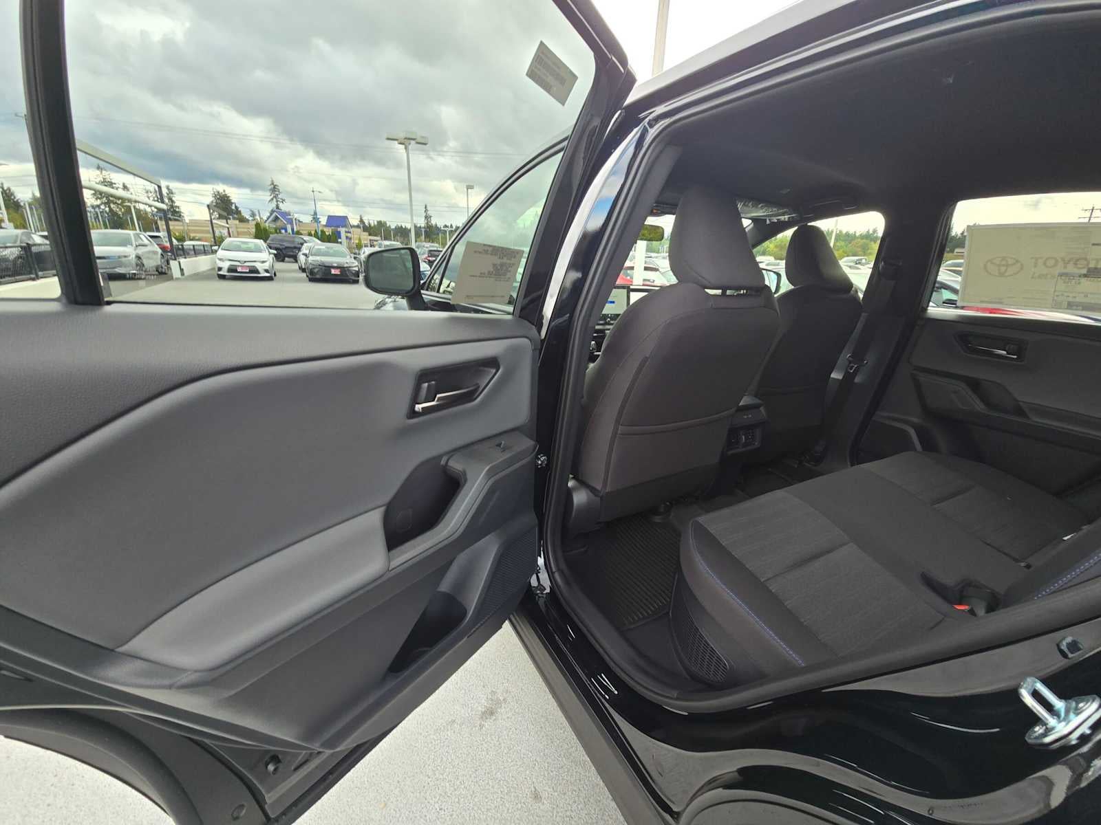 2026 Toyota RAV4 SE