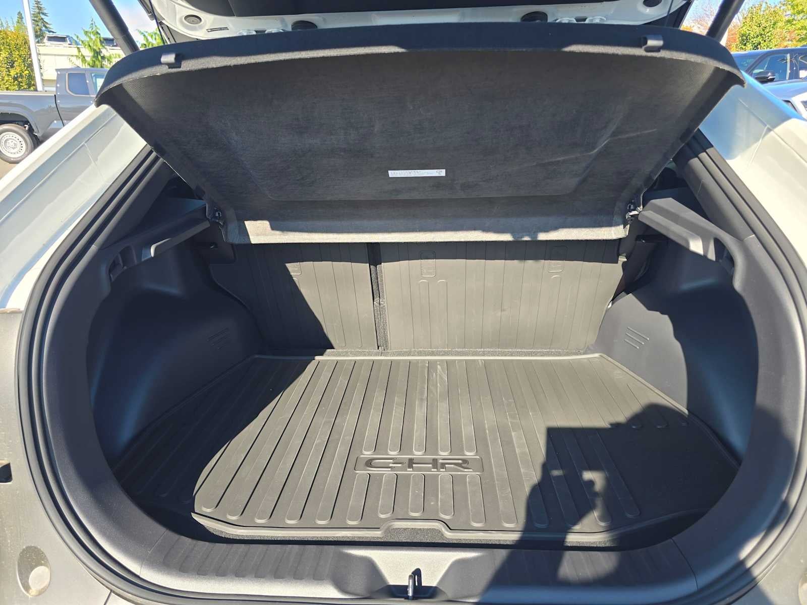 2026 Toyota C-HR SE