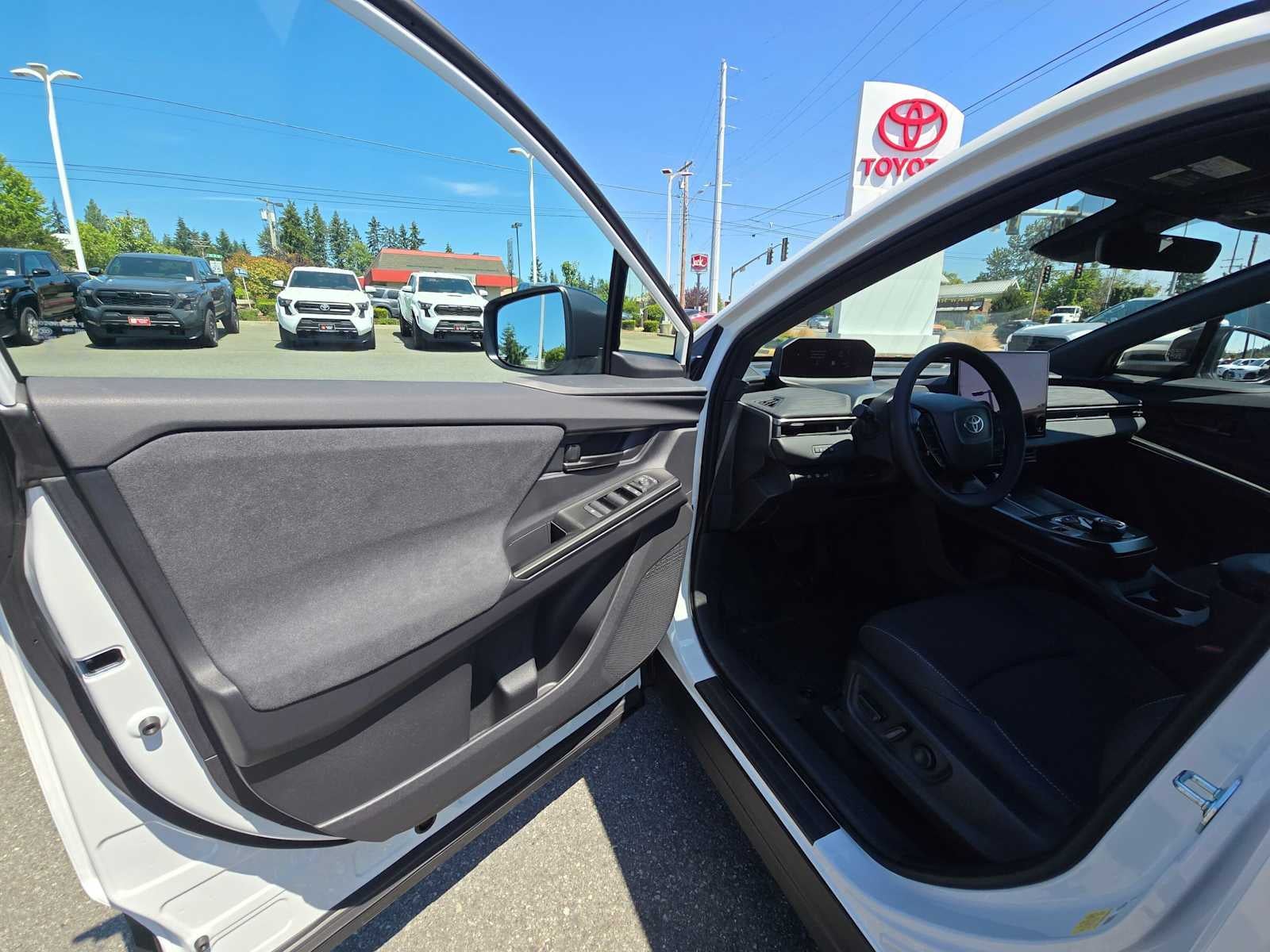 2026 Toyota C-HR SE