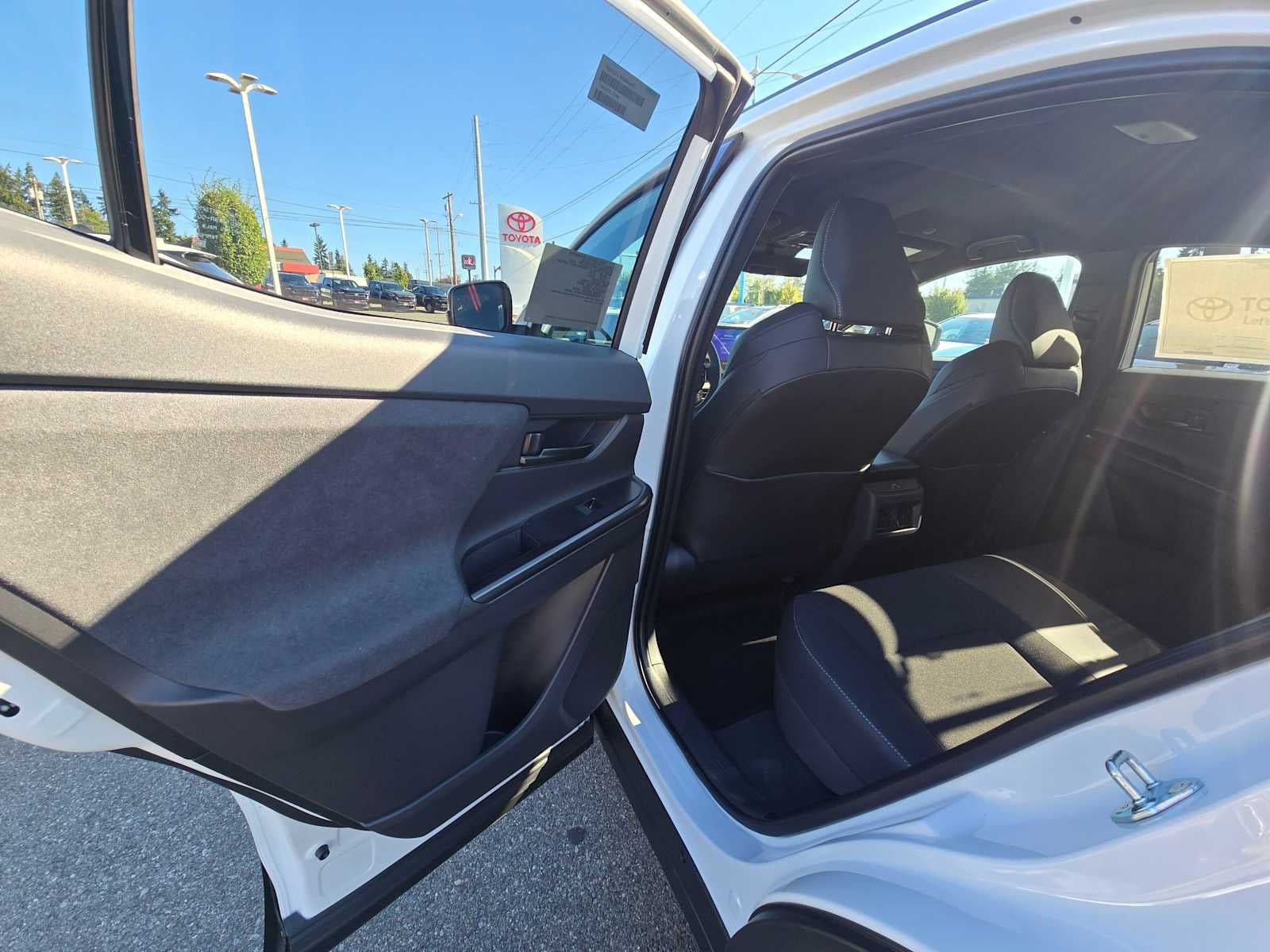 2026 Toyota C-HR SE