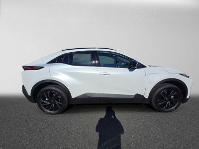 2026 Toyota C-HR SE