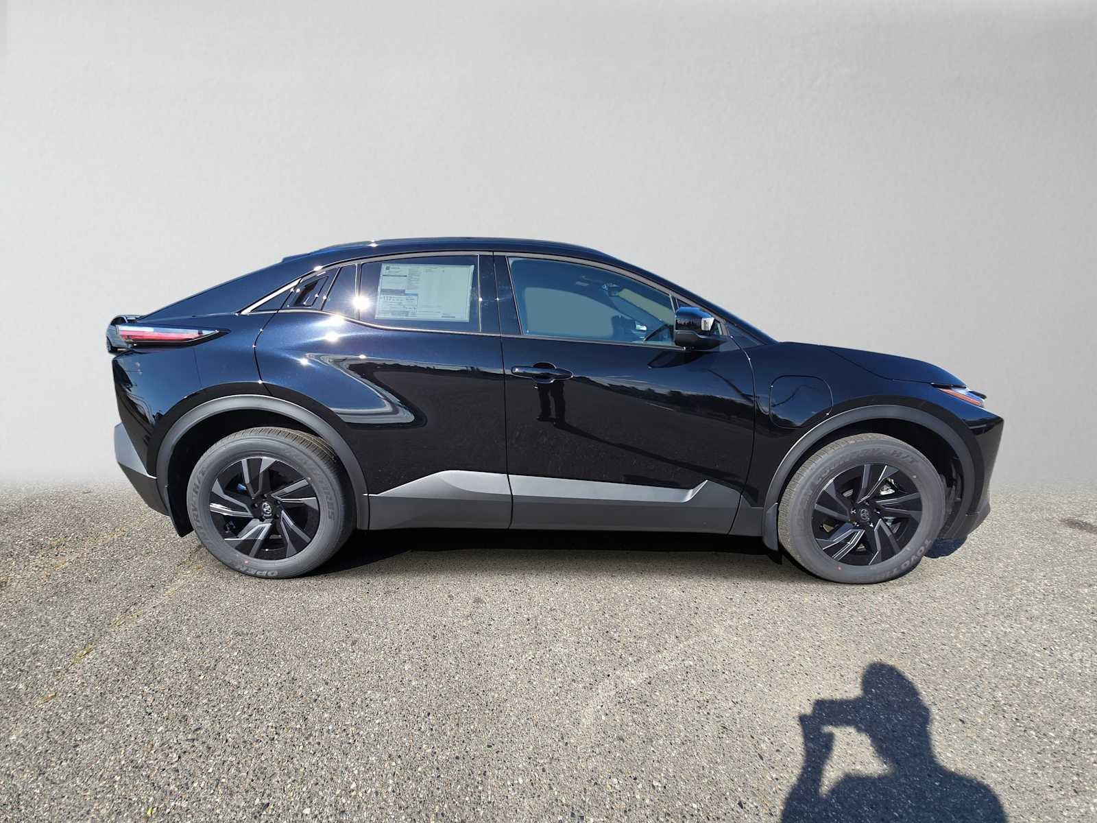2027 Toyota C-HR SE