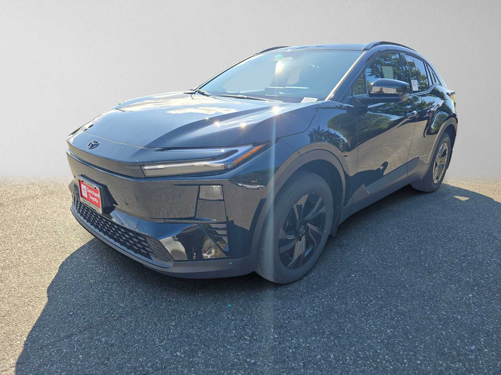 2027 Toyota C-HR SE