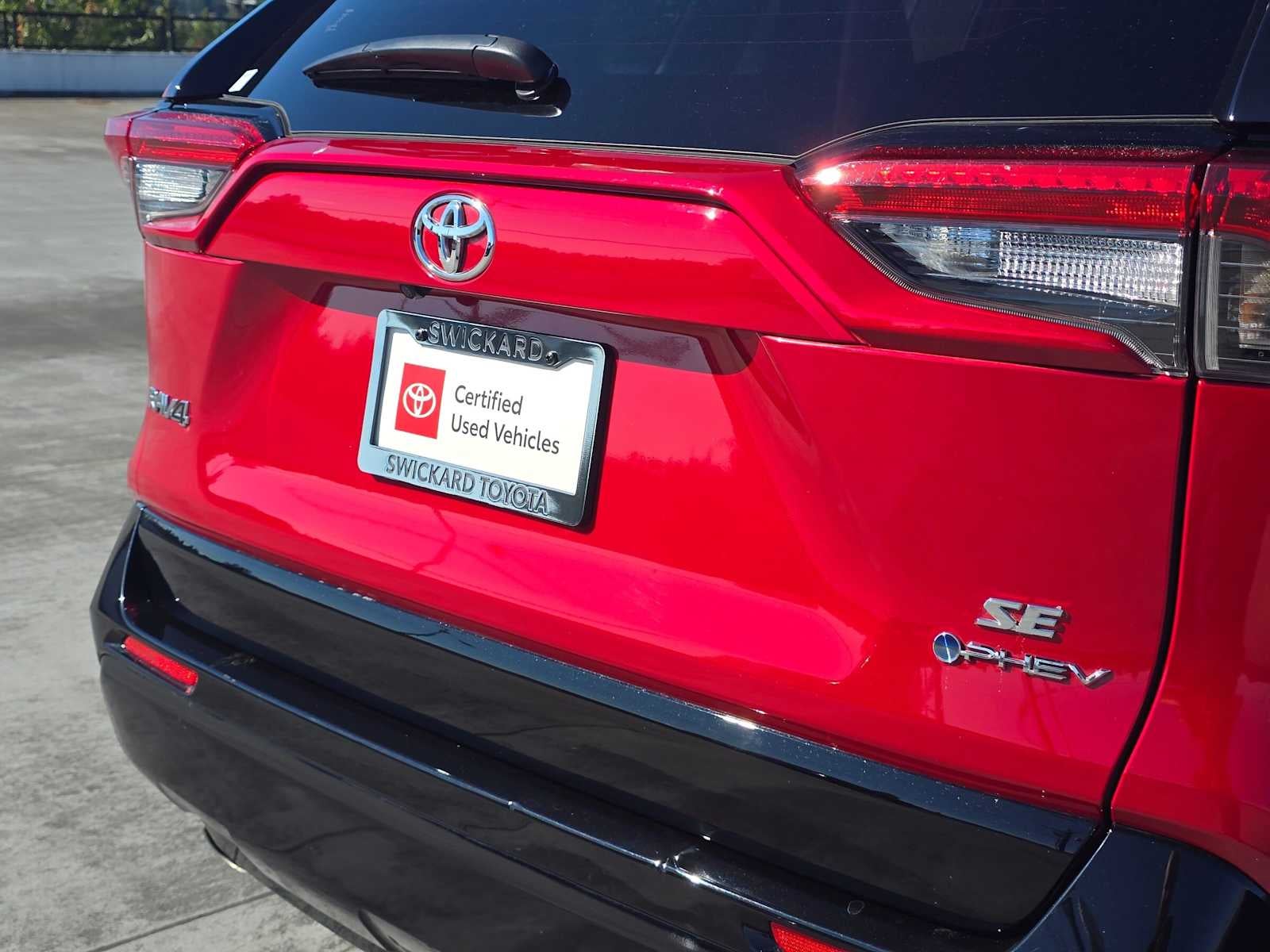 2025 Toyota RAV4 Plug-in Hybrid SE