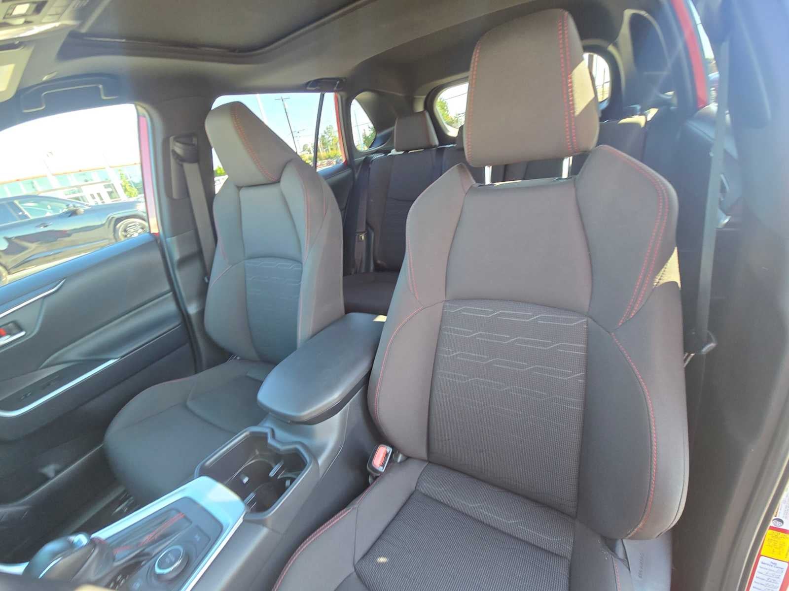 2025 Toyota RAV4 Plug-in Hybrid SE