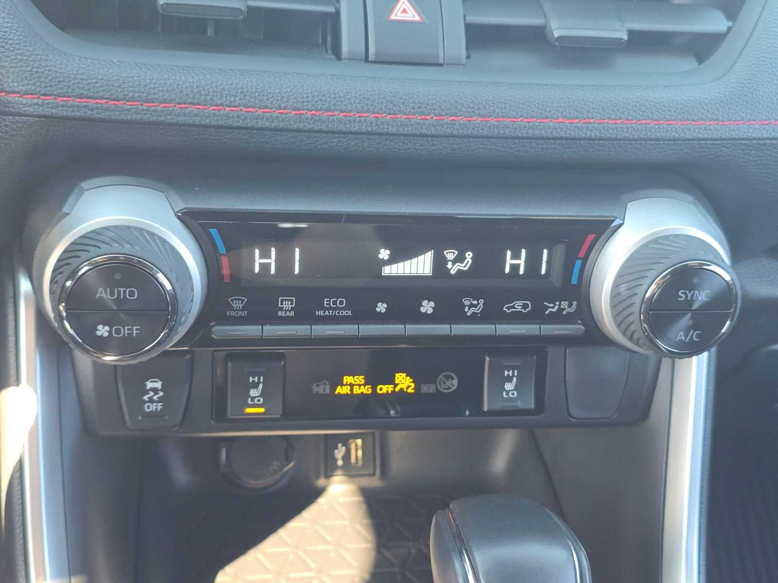 2025 Toyota RAV4 Plug-in Hybrid SE