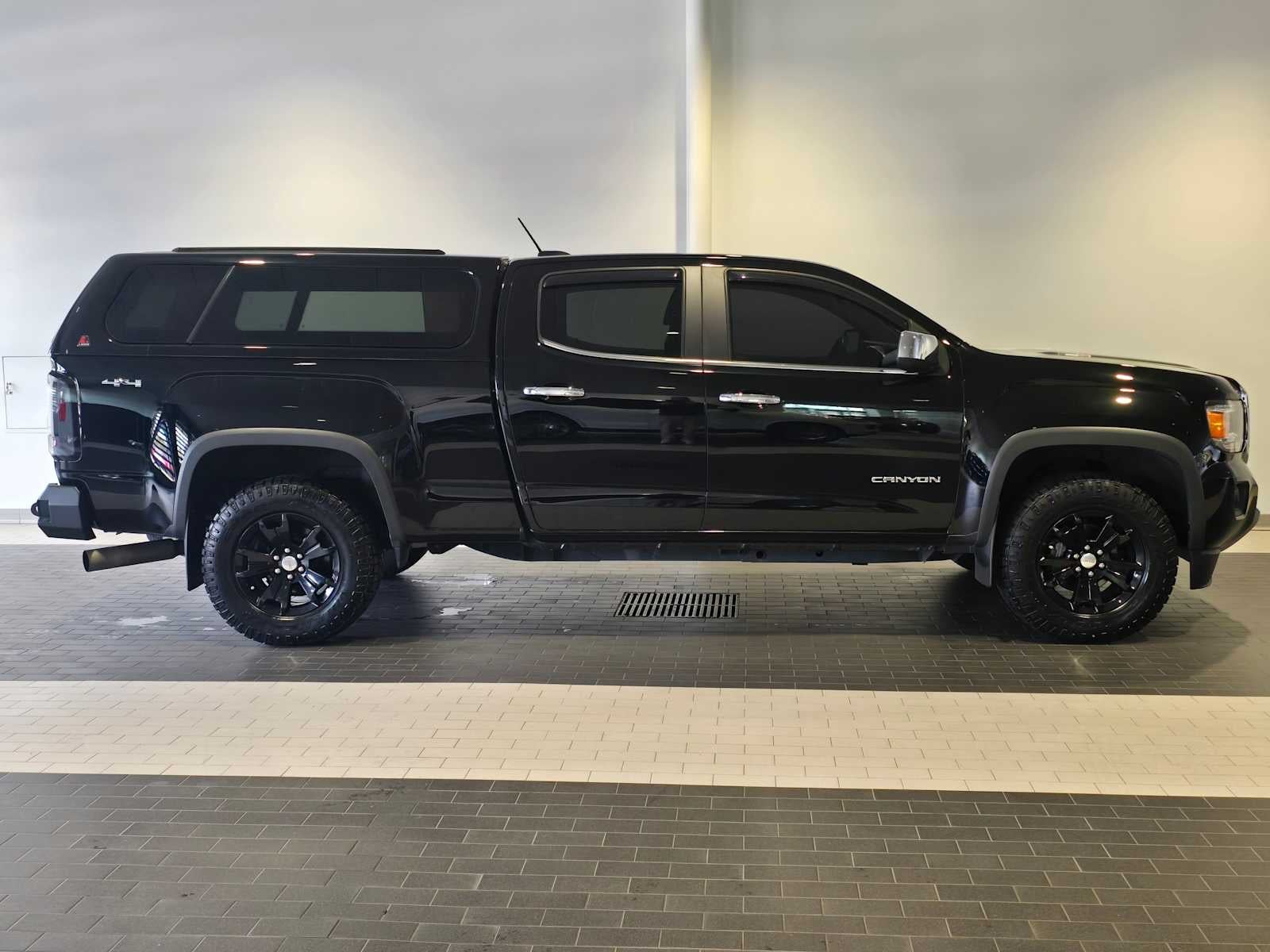 2016 GMC Canyon 4WD SLT
