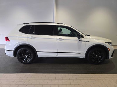 2023 Volkswagen Tiguan SE R-Line Black