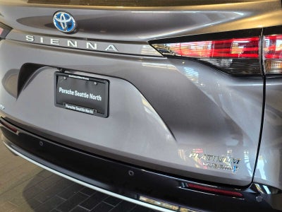 2023 Toyota Sienna Platinum