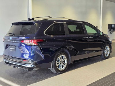 2023 Toyota Sienna Platinum