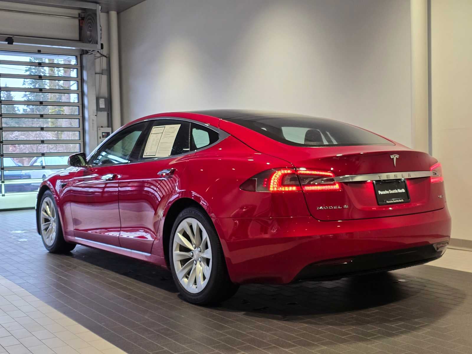 2017 Tesla Model S 90D