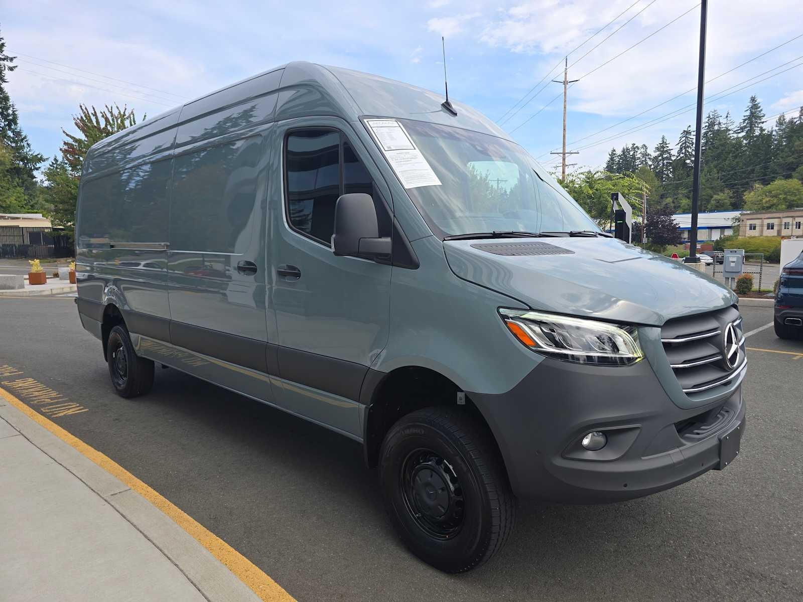 2024 Mercedes-Benz Sprinter Cargo Van Base