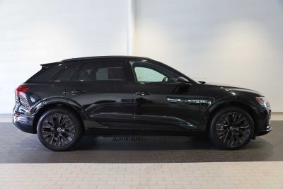 2024 Audi Q8 e-tron Prestige