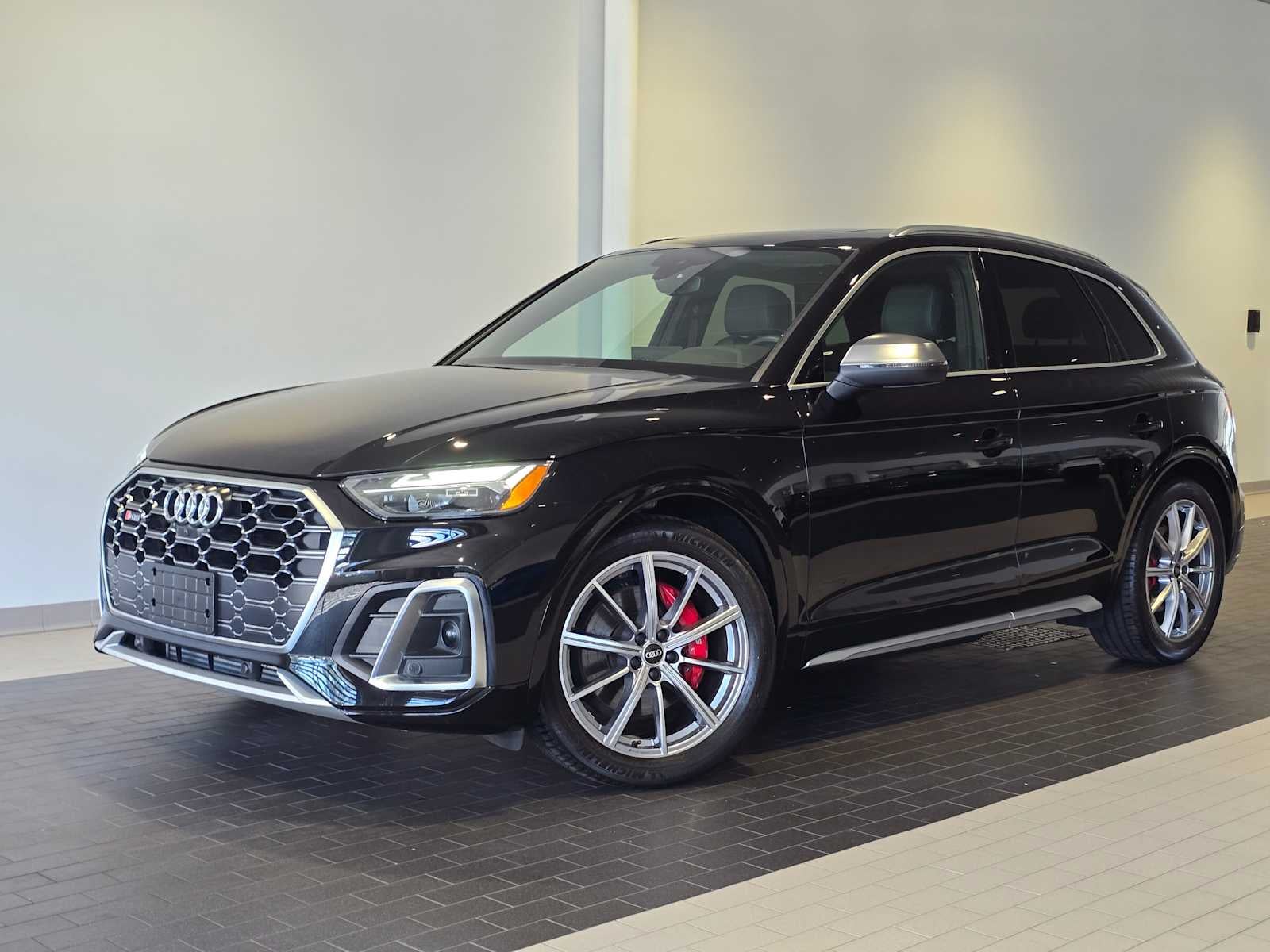 2023 Audi SQ5 Premium Plus