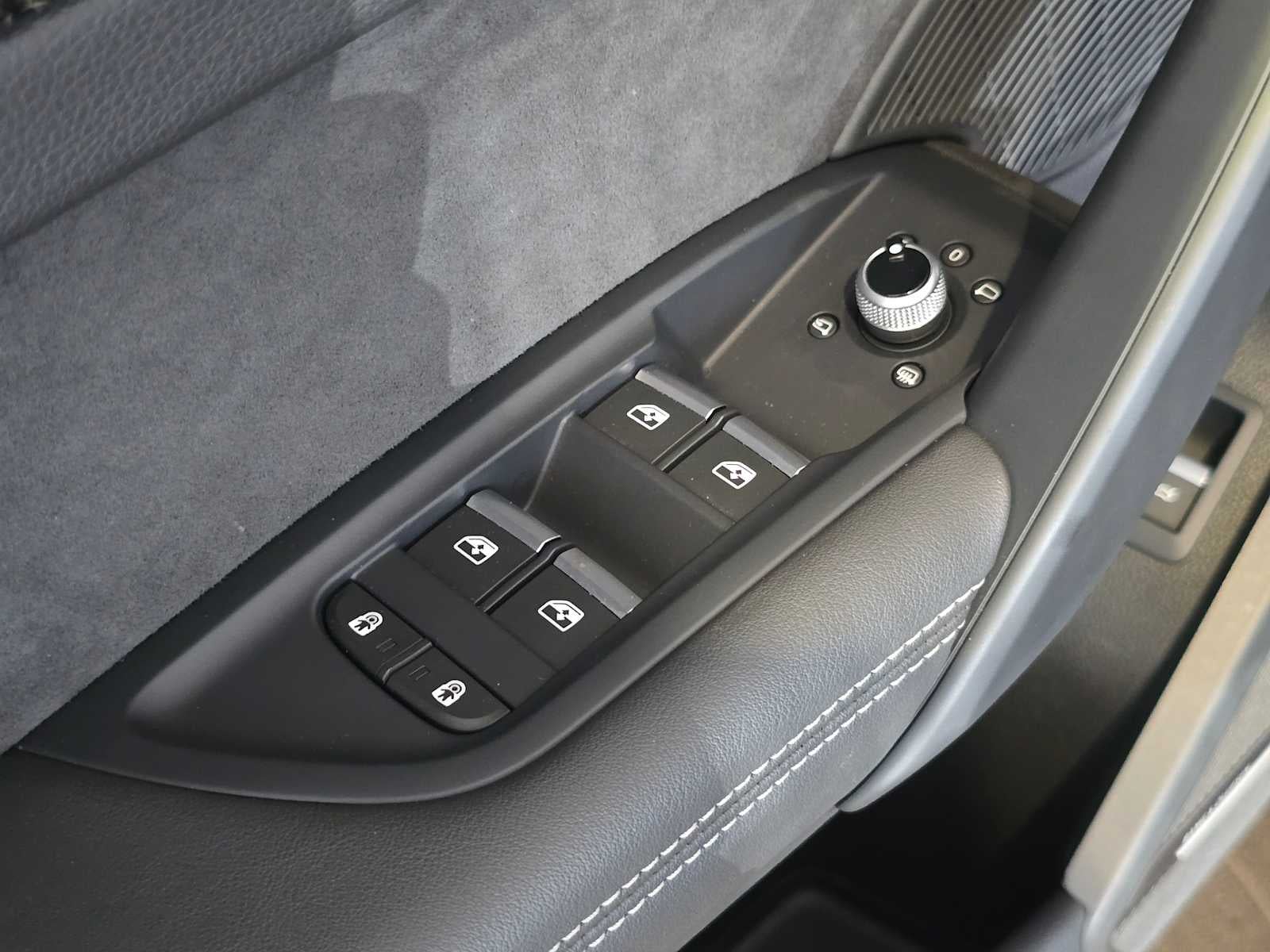 2023 Audi SQ5 Premium Plus