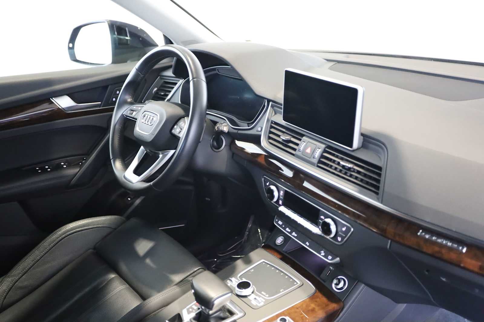 2020 Audi Q5 Premium Plus
