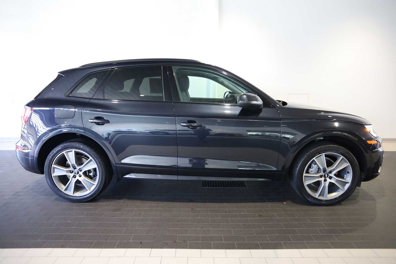 2020 Audi Q5 Premium Plus
