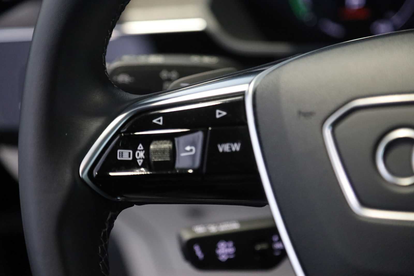 2024 Audi Q8 e-tron Sportback S line Premium Plus