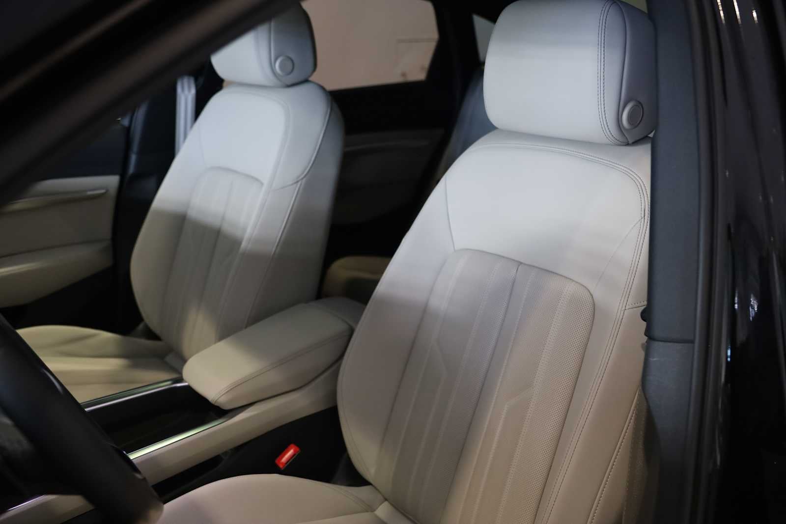 2024 Audi Q8 e-tron Sportback S line Premium Plus