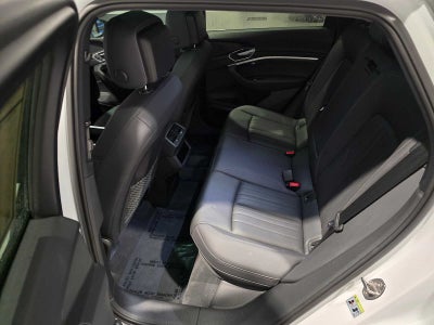 2023 Audi e-tron Premium Plus