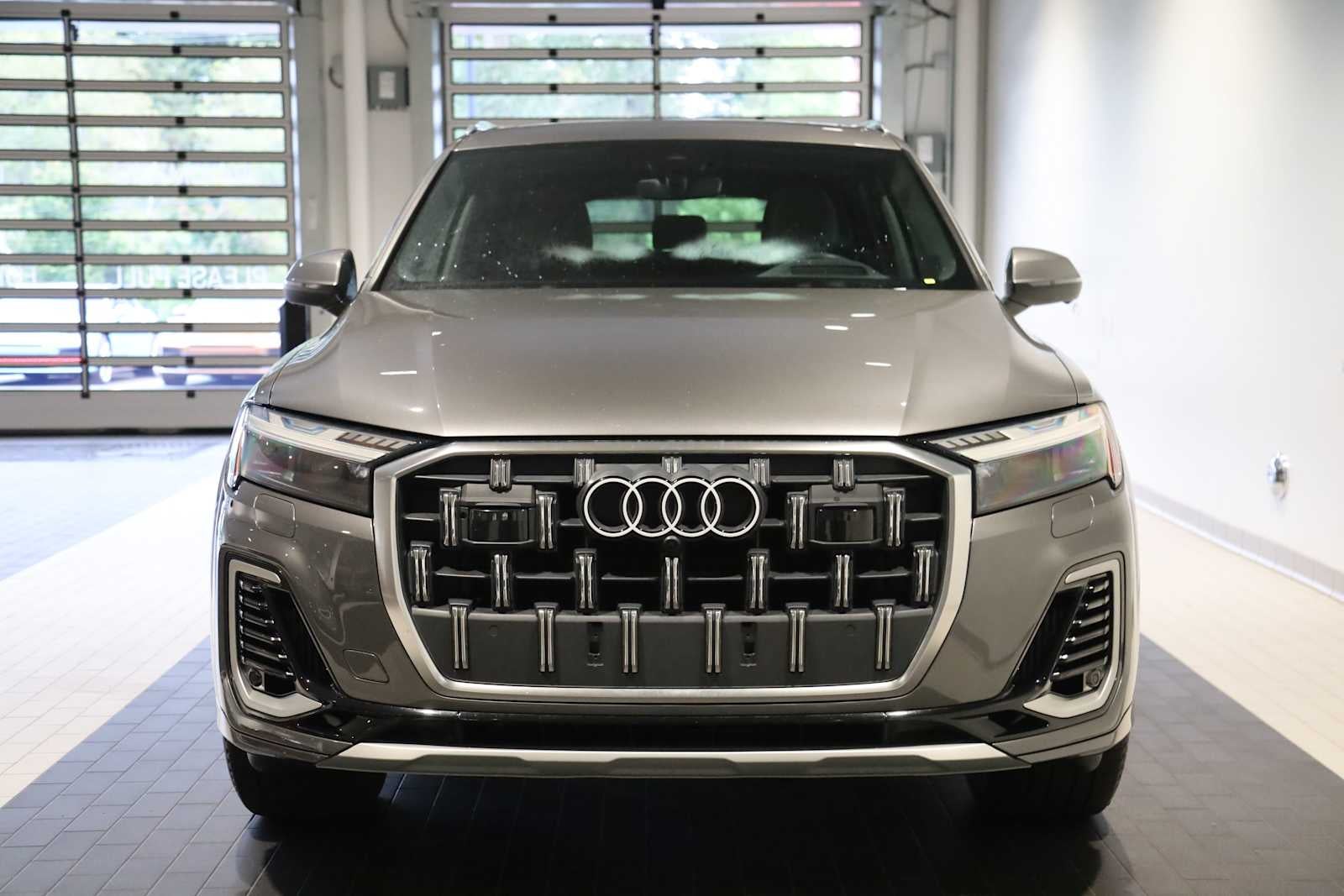 2025 Audi Q7 Prestige